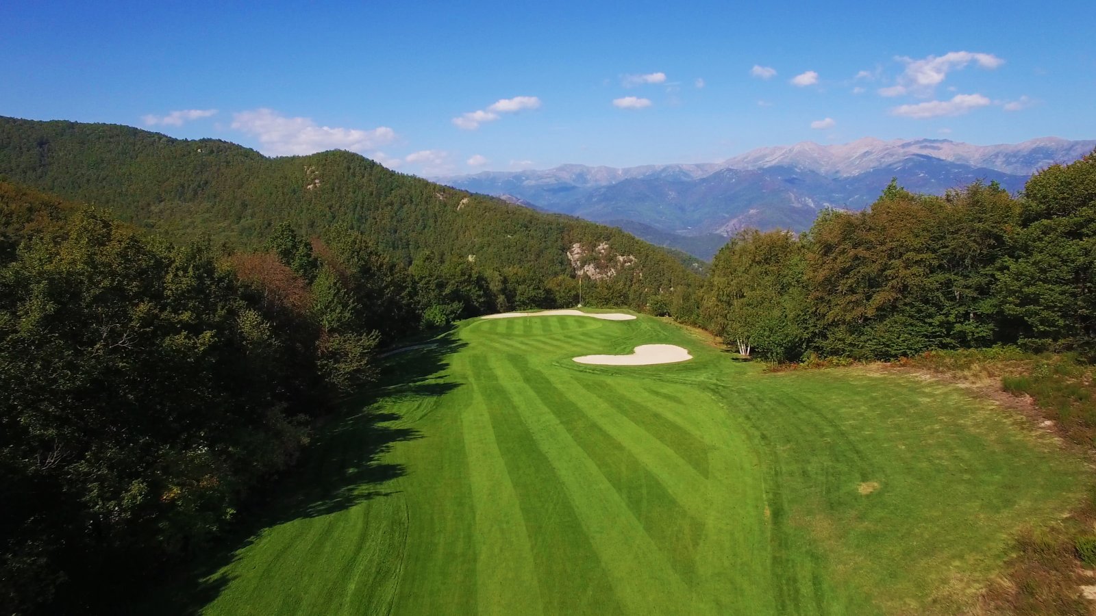 Golf Compact Golf d’Amelie les Bains Palalda Montalba à Pyrénées-Orientales - Vue aérienne du parcours