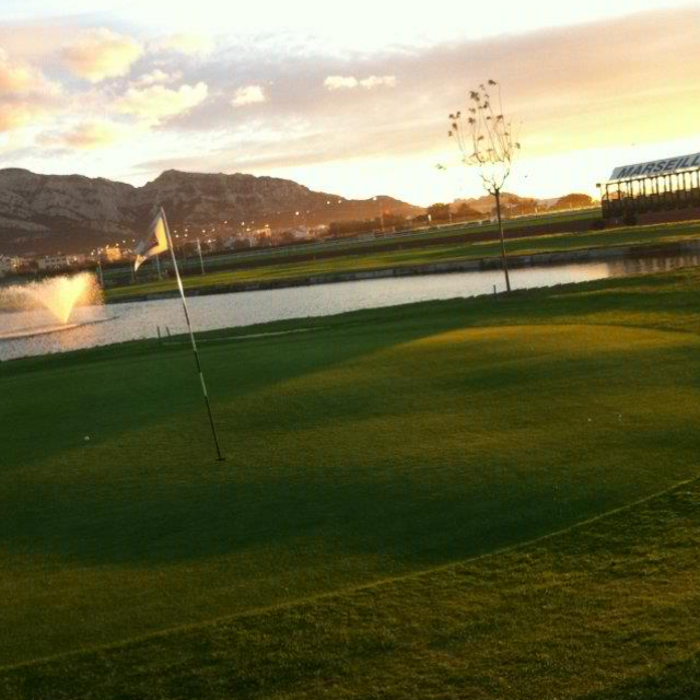 Golf UGolf Compact Marseille Borely à Marseille