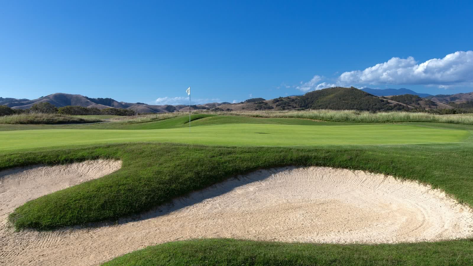 UGolf Deva