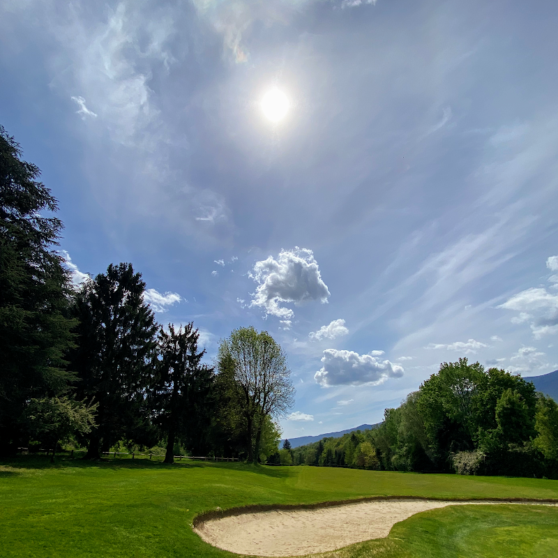 Golf Club Aix-les-Bains 1895 - Fairway et green du parcours