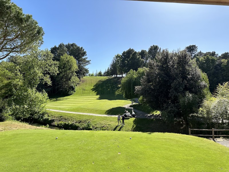 Golf Club de Carcassonne - Fairway et green du parcours