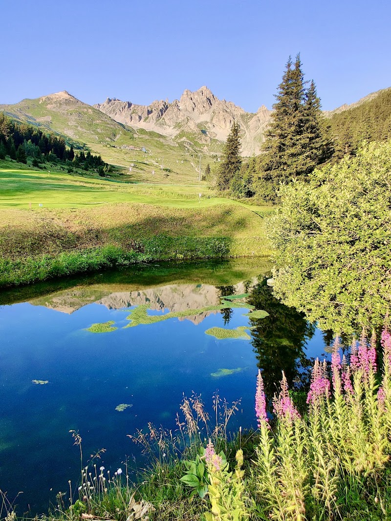 Golf Club de Courchevel - Fairway et green du parcours