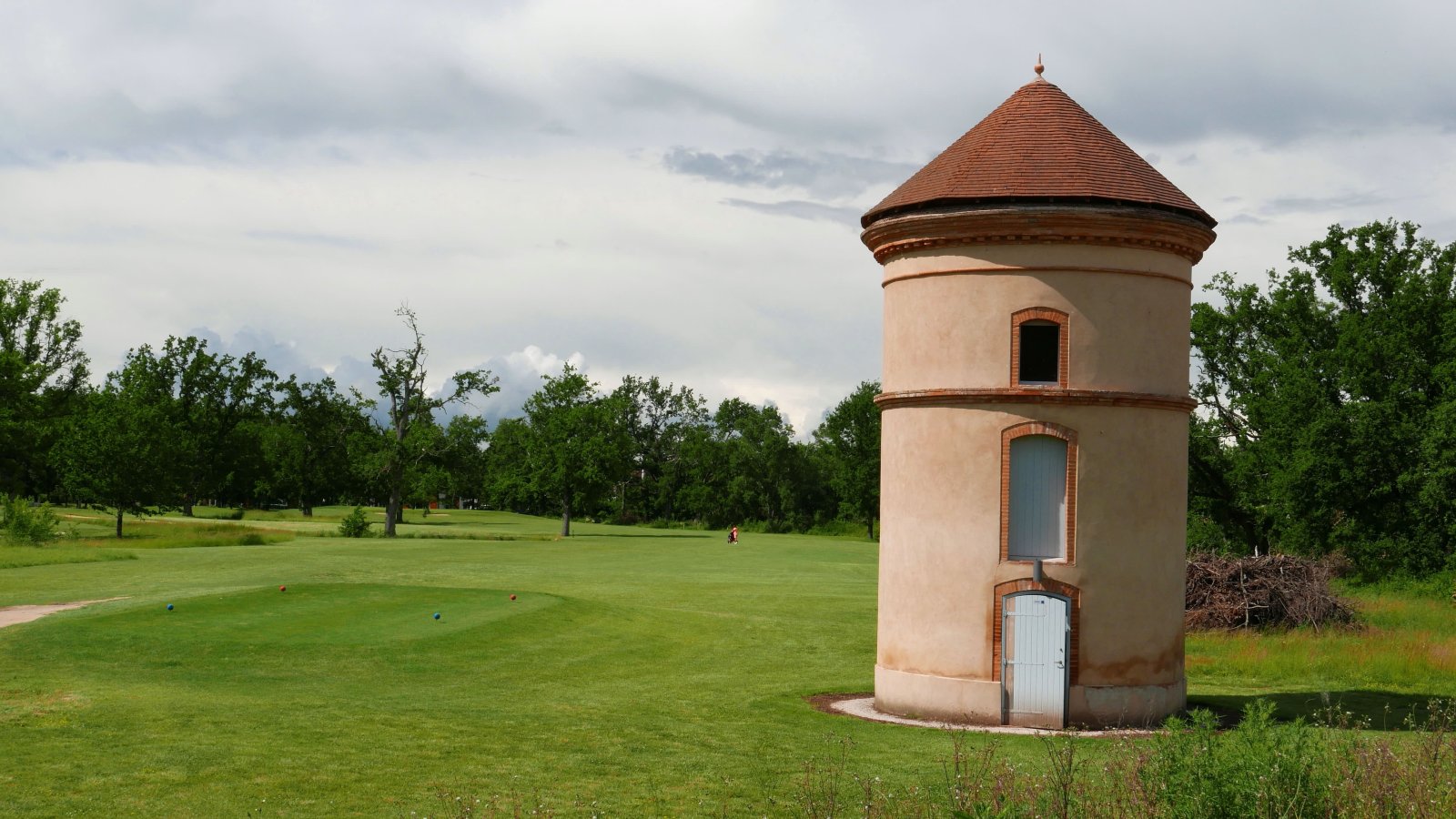 Golf Club Espalais - Club house et installations