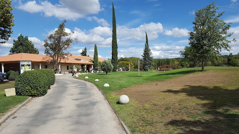 Golf d'Avignon Châteaublanc - Club house et installations