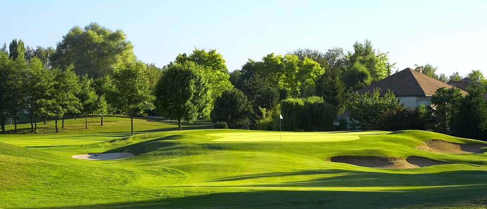 Golf de Bussy Guermantes Marne la Vallée - Fairway et green du parcours