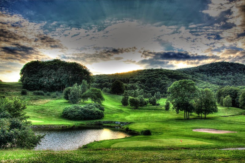 Golf Golf de Rougemont-le-Château à Rougemont-le-Château - Vue aérienne du parcours