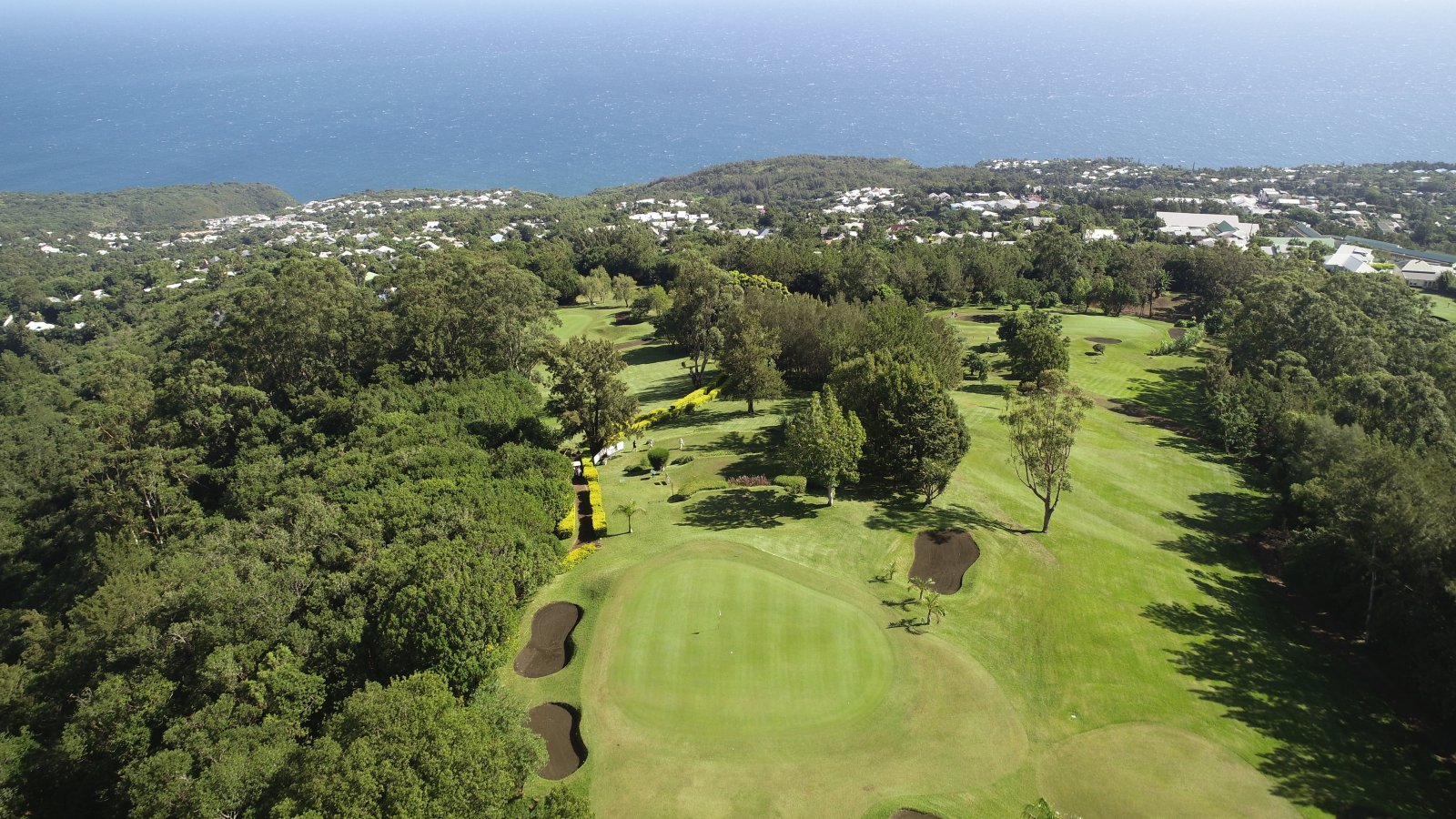 Golf du Bassin Bleu - Club house et installations