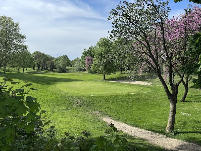 Golf du parc du Tremblay - Fairway et green du parcours