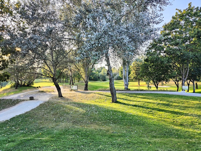 Golf du parc du Tremblay - Club house et installations
