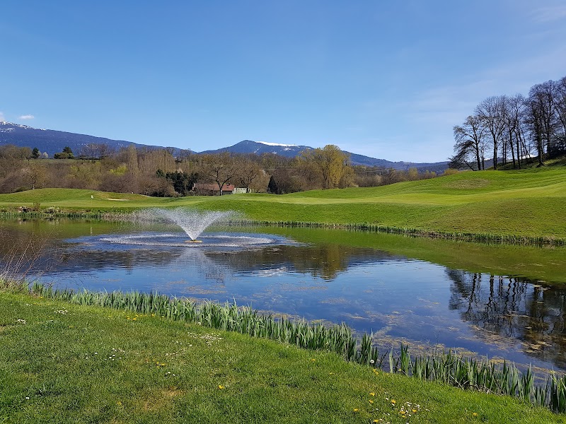 Golf International de Grenoble - Fairway et green du parcours