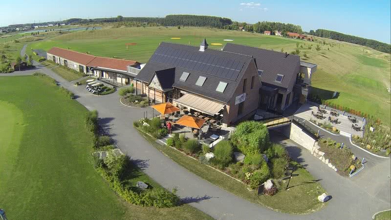 Merignies Golf Country Club - Fairway et green du parcours