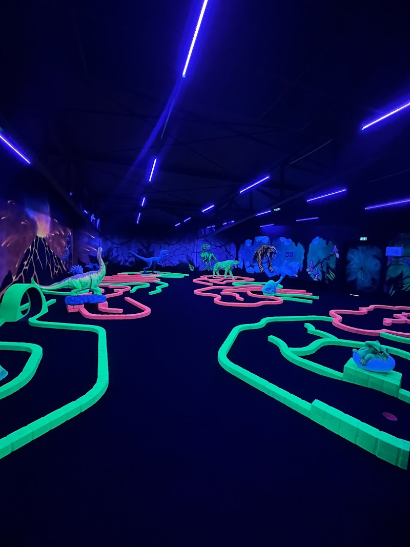 ARENA MONTAUBAN - Mini golf, Padel, Color Room à Montauban - photo 3