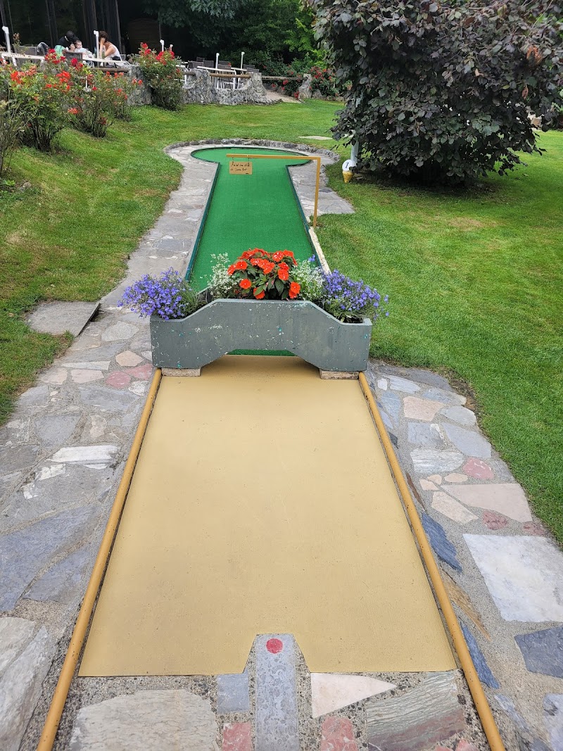 Golf miniature à Bagnères à Bagnères-de-Bigorre - photo 4
