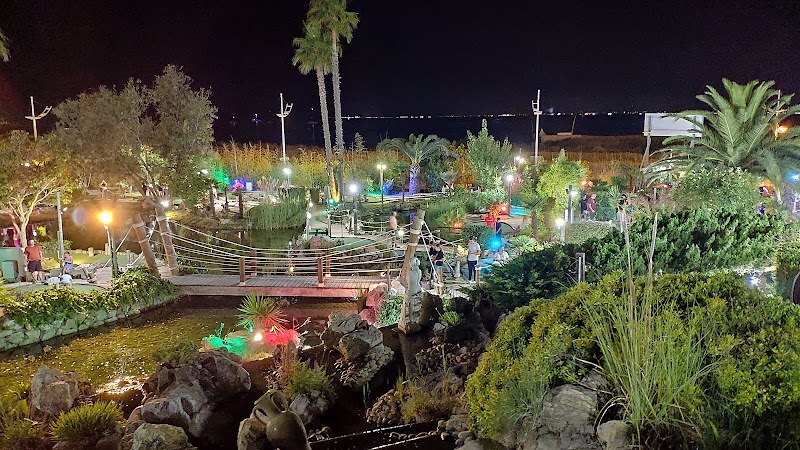 L'Aventure Mini Golf à Le Grau-du-Roi - photo 3