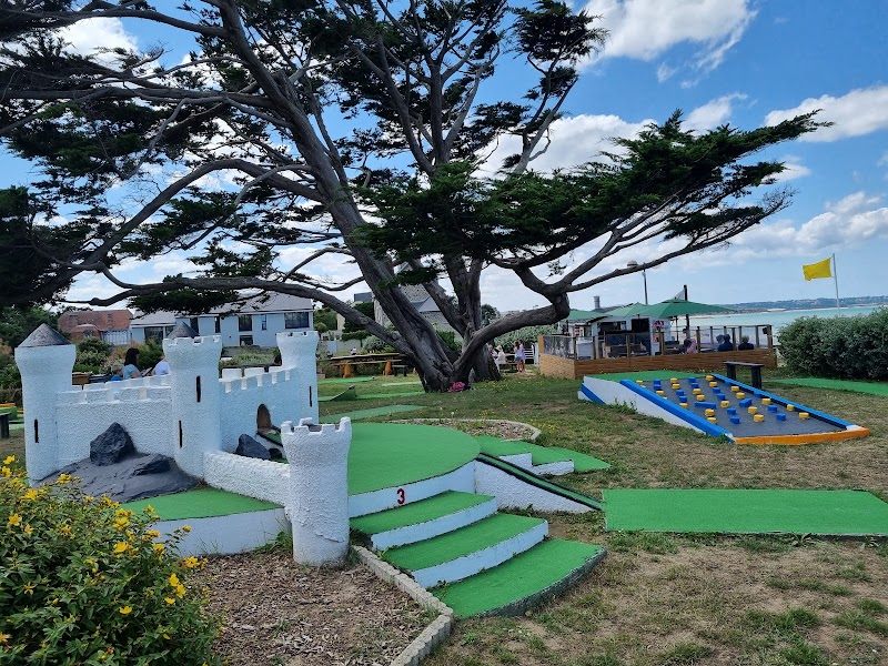 La cabane du mini-golf Lancieux à Lancieux - photo 2