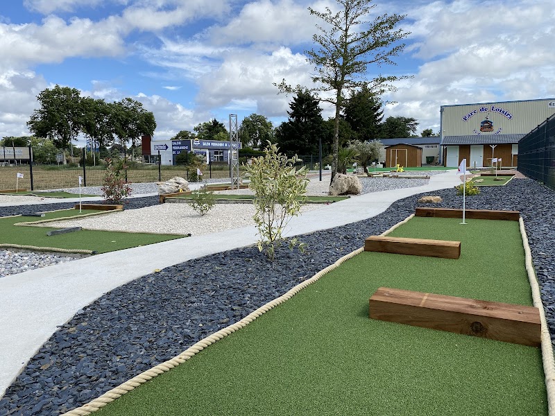 Le Beignet Doré : Location de jeux gonflables, Borne Selfie / Parc de Loisirs pour enfants de 1 à 12 ans & MiniGolf (45) à Saint-Pryvé-Saint-Mesmin - photo 3