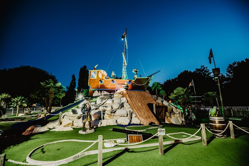 Mini-golf Le golf des pirates à Les Mathes