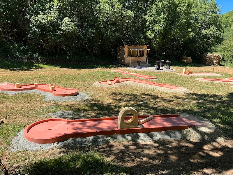 Mini-golf Ludi Golf Parc à Saint-Rome-de-Cernon