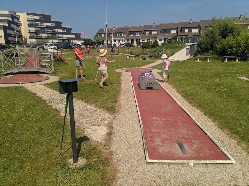 MINI GOLF A COURSEULLES SUR MER à Courseulles-sur-Mer - photo 2