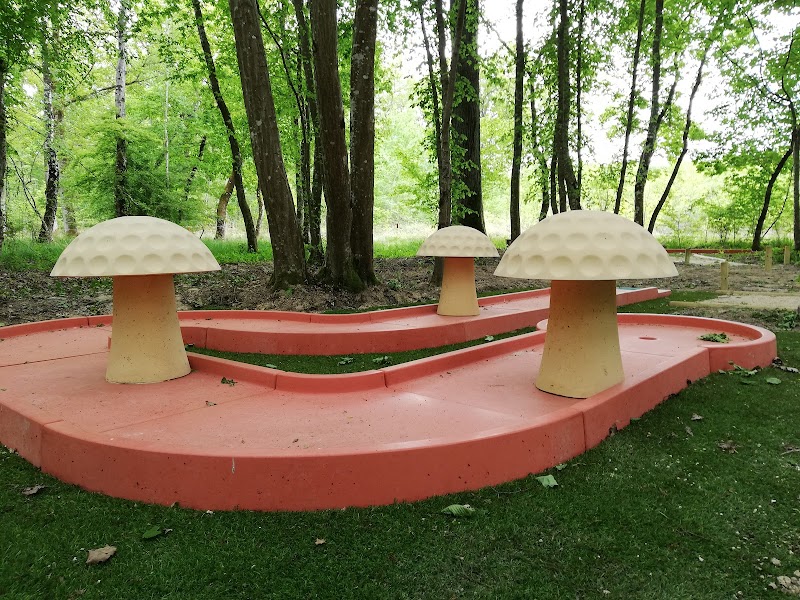 Mini-Golf de la Forêt de Givry à Givry - photo 2