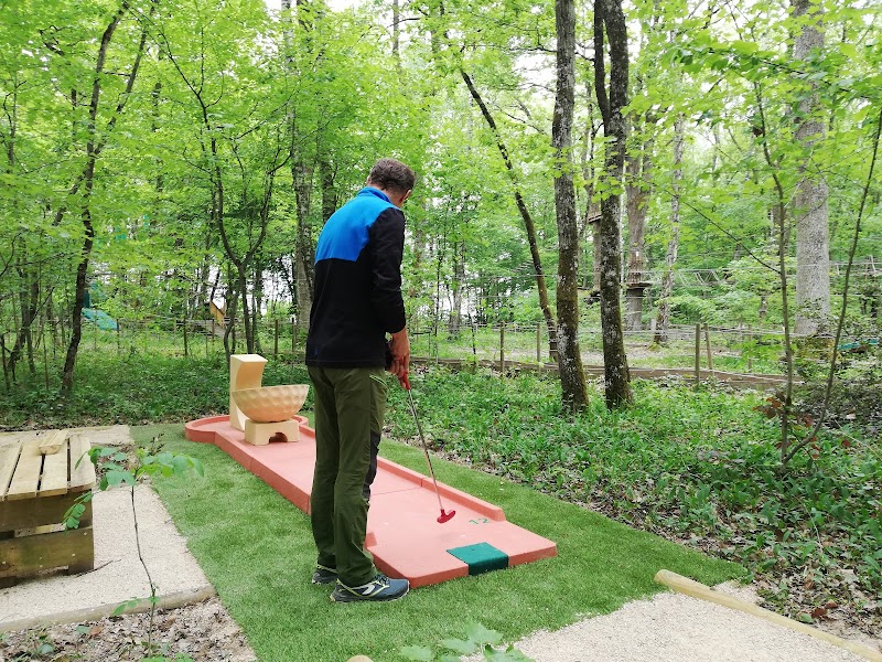 Mini-Golf de la Forêt de Givry à Givry - photo 4