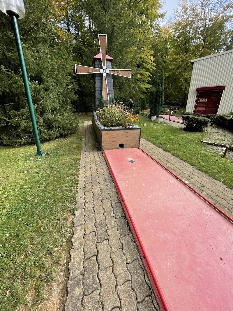 Mini-Golf de la Forêt de Haye - NANCY à Bois-de-Haye - photo 4