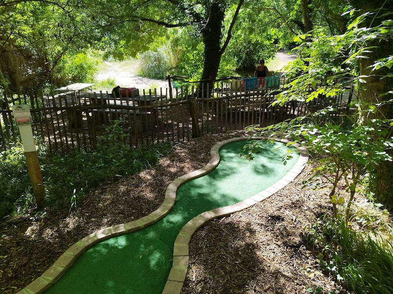 Mini golf de Roussas à Roussas - photo 2