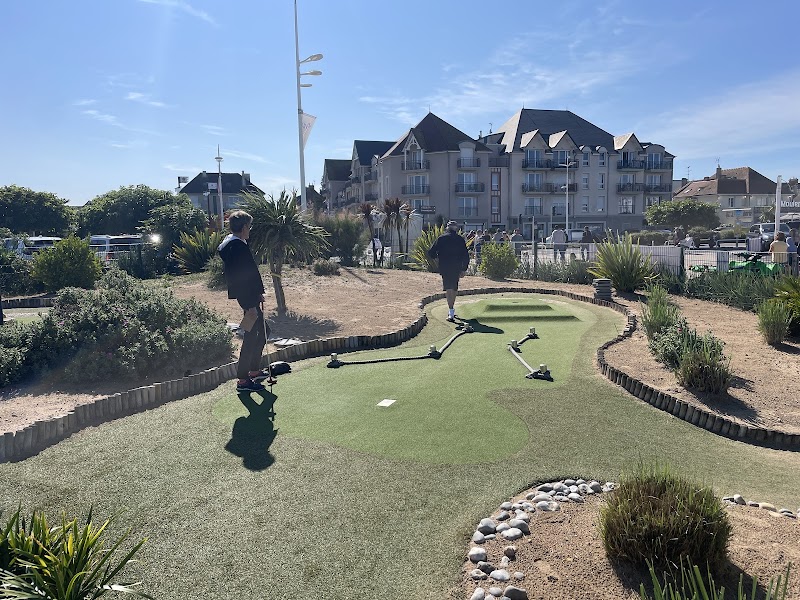 Mini-golf Mini-golf l'Accostage à Ouistreham