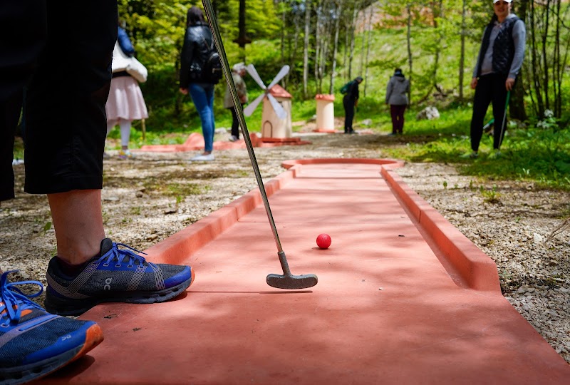 Mini-golf - Monts Jura à Mijoux - photo 3