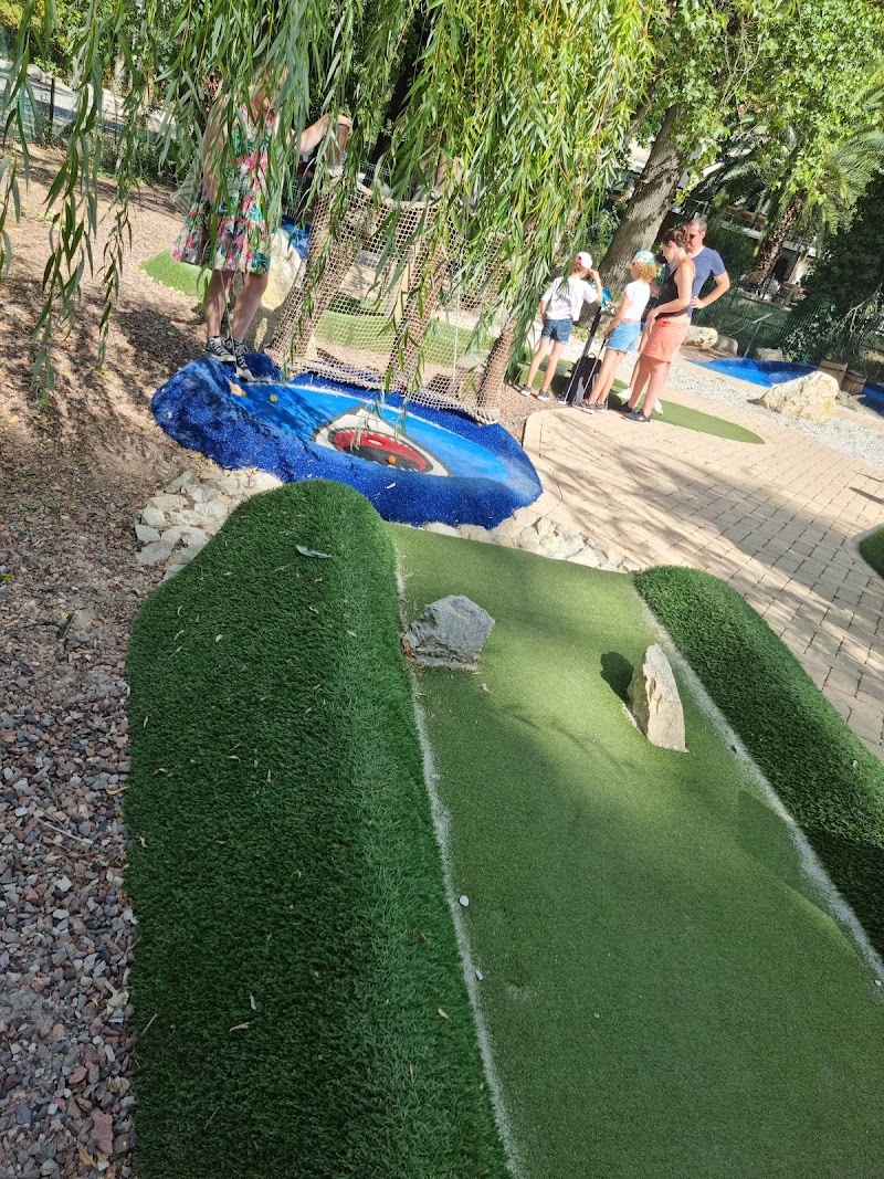 Minigolf Adventure by le Bercail à Avignon - photo 4