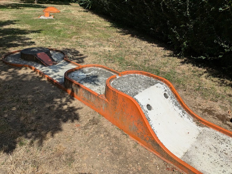 Parcours de Mini-Golf à La Chaussée-Saint-Victor - photo 2